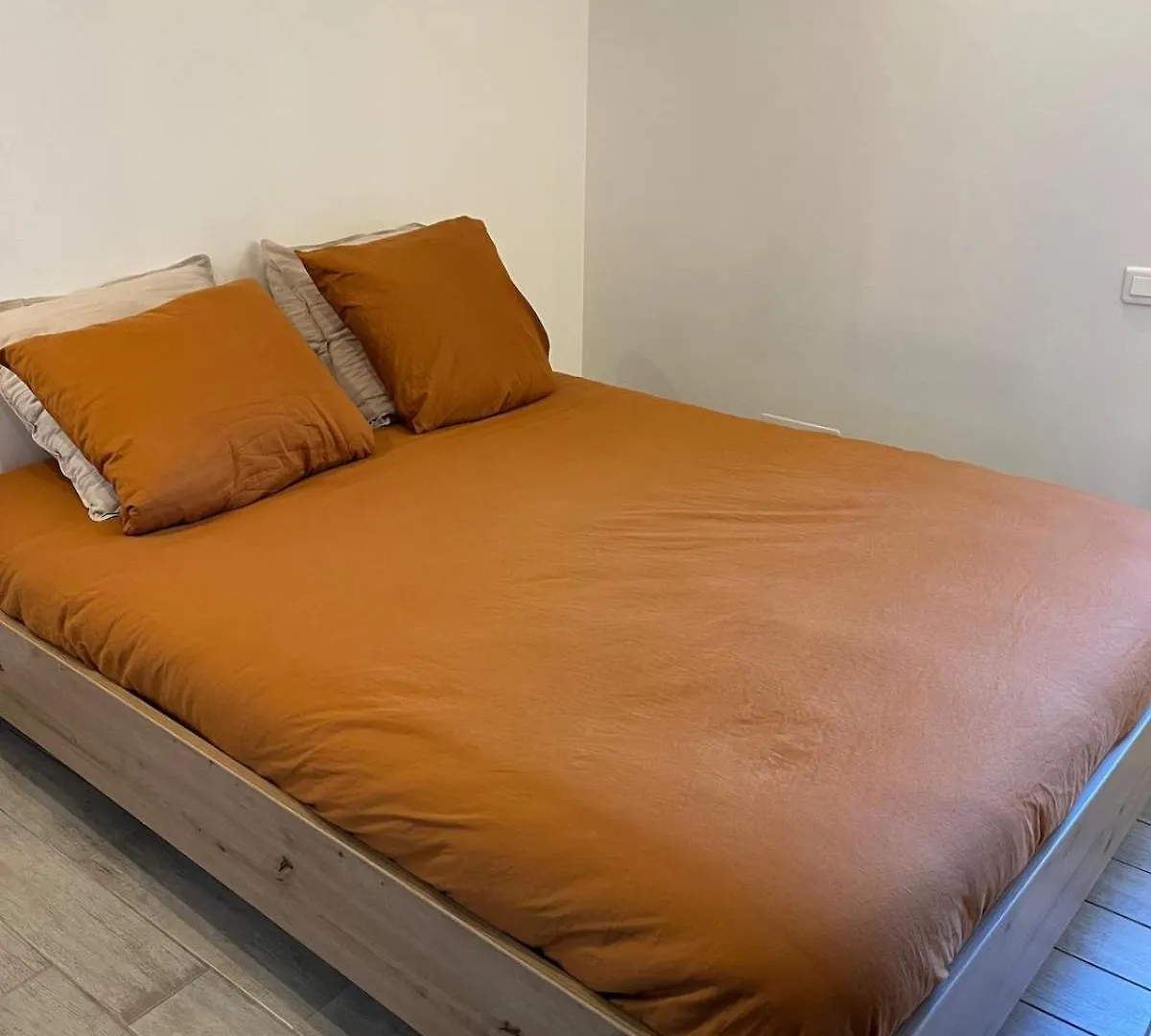 Le Nid Ideal Le Muy Apartment